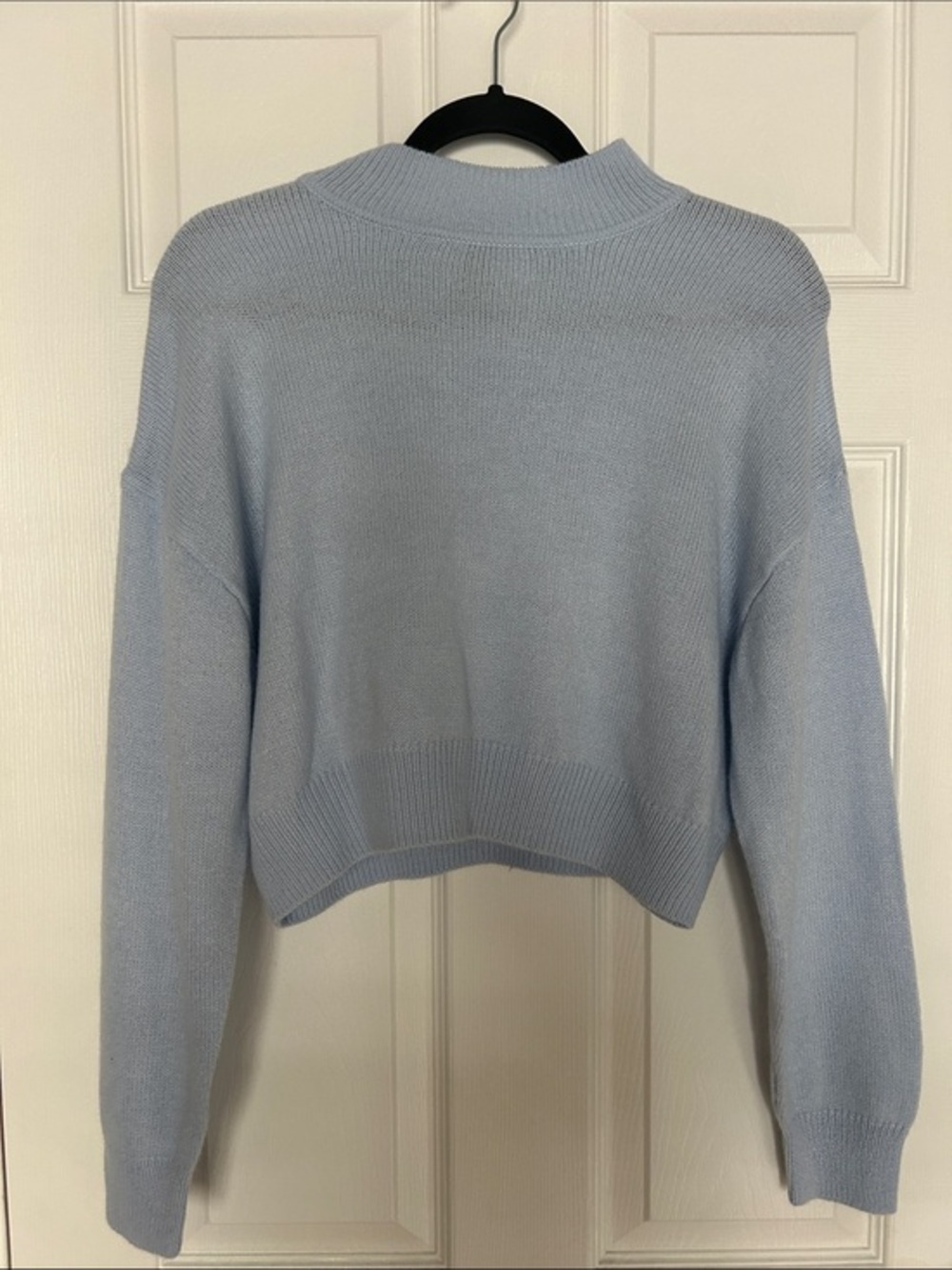 H&M Powder Blue Cropped Crew Sweater